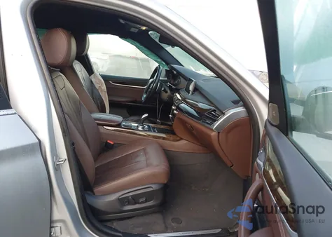 2018 BMW X5 xDrive35I z USA, uszkodzony, nr VIN 5UXKR0C50J0Y06006